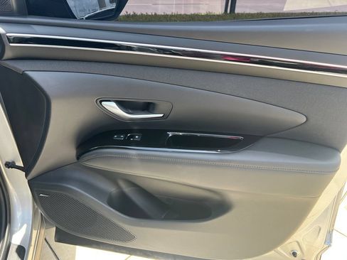 Certified 2023 Hyundai Tucson Limited FWD image 6