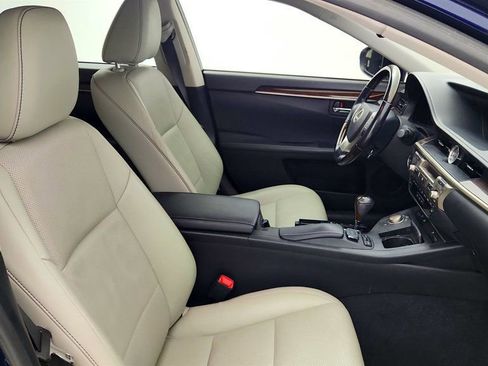 Used 2015 Lexus ES 350 w/ Luxury Package FWD image 26