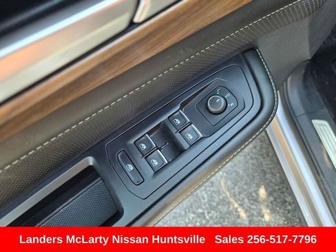 Used 2024 Volkswagen Atlas SE FWD image 20