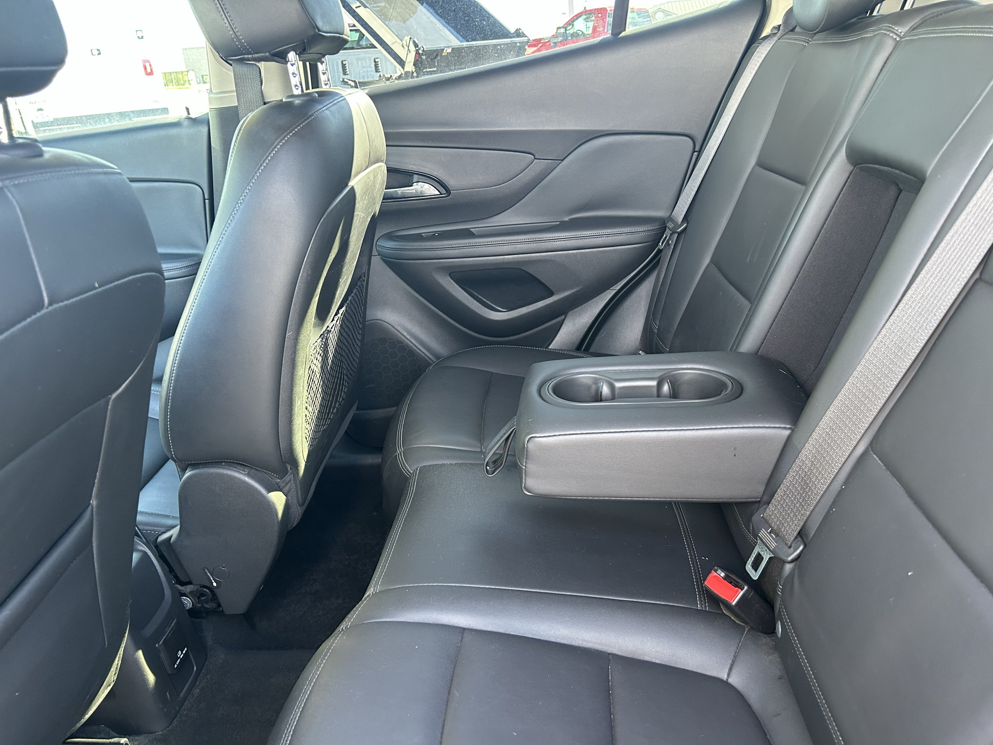 Used 2017 Buick Encore Essence FWD image 11