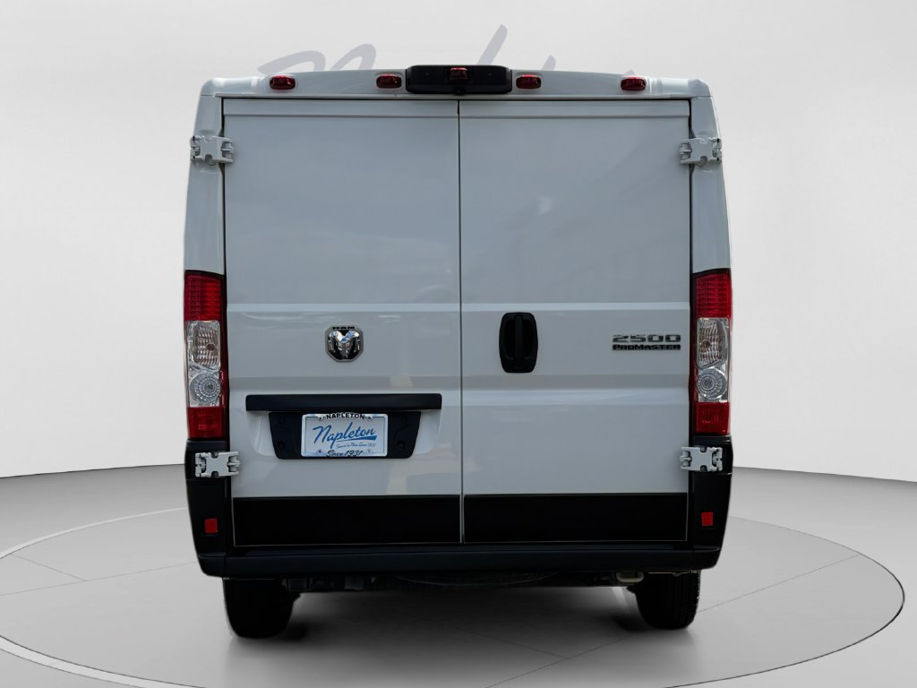 Used 2025 RAM ProMaster 2500 w/ Convenience Group FWD image 4