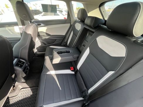 Certified 2025 Volkswagen Taos SEL image 12