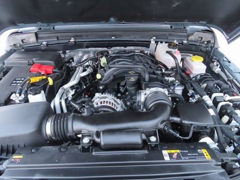 Used 2024 Jeep Wrangler Sport S image 12