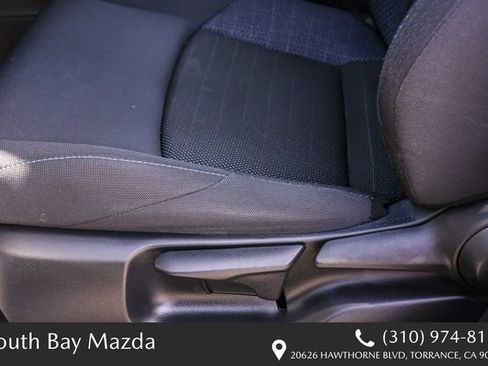 Used 2024 Toyota Corolla Cross AWD Hybrid w/ Moonroof Package image 22