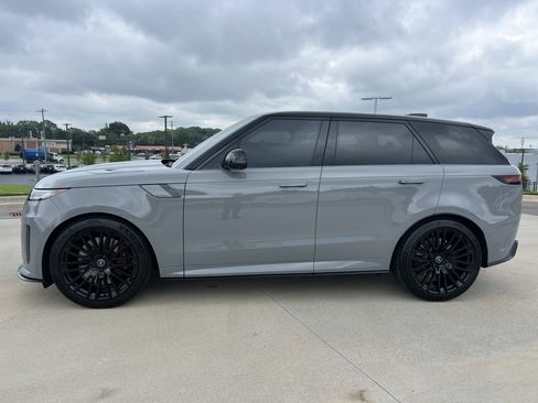 Used 2025 Land Rover Range Rover Sport SV Edition Two AWD/4WD image 4