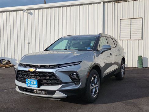 New 2026 Chevrolet Blazer LT w/ Convenience Package image 1
