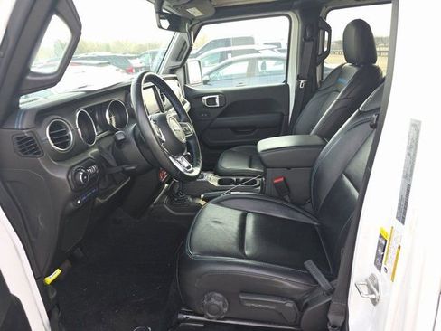 Used 2021 Jeep Wrangler Unlimited Rubicon 4xe w/ Steel Bumper Group image 5