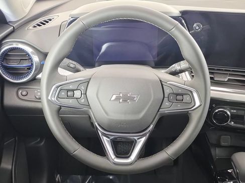 New 2026 Chevrolet Trax LT w/ Driver Confidence Package FWD image 23