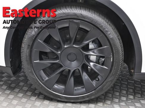 Used 2021 Tesla Model Y Long Range AWD/4WD image 26