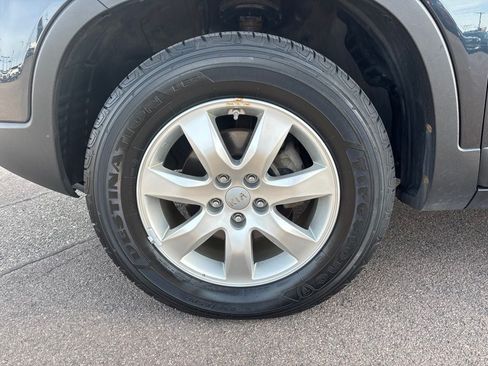 Used 2012 Kia Sorento LX AWD/4WD image 9