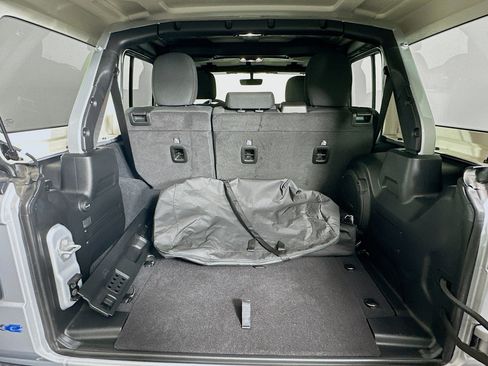 Used 2023 Jeep Wrangler Unlimited w/ 8.4" Radio Group image 29