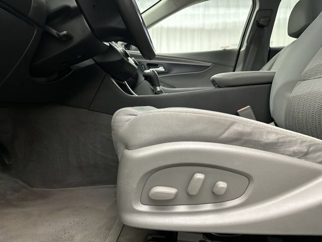 Used 2017 Chevrolet Impala LS FWD image 16