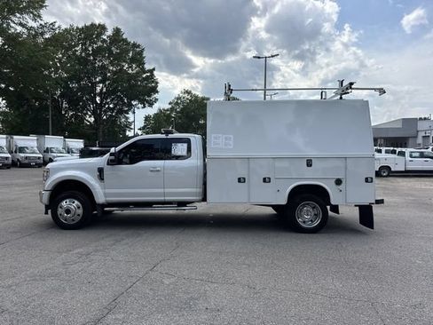 Used 2022 Ford F550 4x4 SuperCab Super Duty image 5