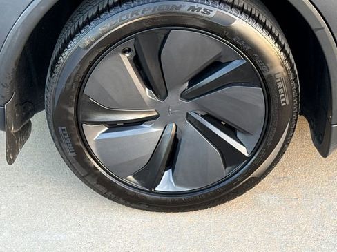 Used 2026 Tesla Model Y 2WD image 9