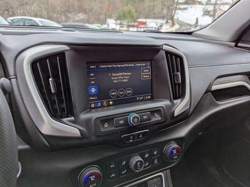 Used 2022 GMC Terrain SLE w/ Driver Convenience Package AWD/4WD image 11
