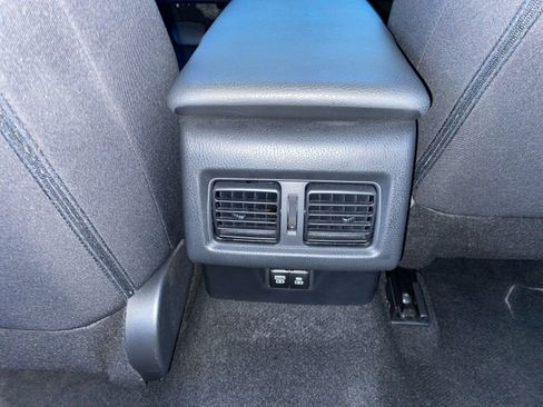 Used 2025 Toyota Camry LE image 23