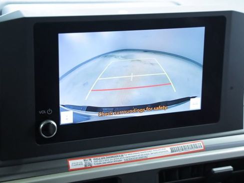 Used 2025 Toyota Tacoma SR5 image 19