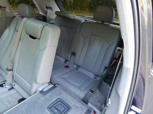 Used 2017 Audi Q7 3.0T Prestige image 52