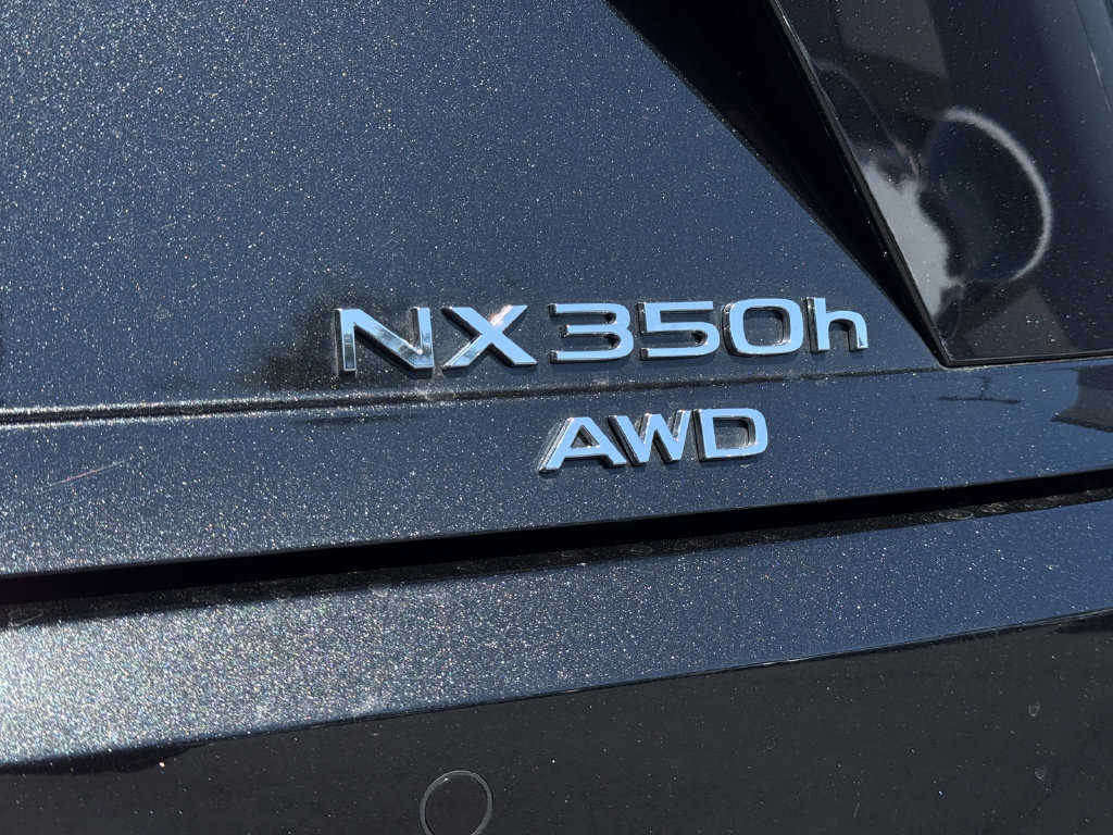 Used 2025 Lexus NX 350h AWD w/ Cold Area Package image 10
