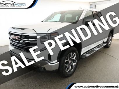 Used 2025 GMC Sierra 1500 SLT w/ SLT Premium Plus Package