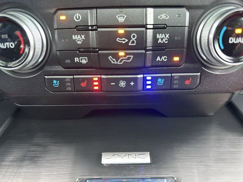 Used 2018 Ford F150 Lariat w/ Equipment Group 502A Luxury image 24