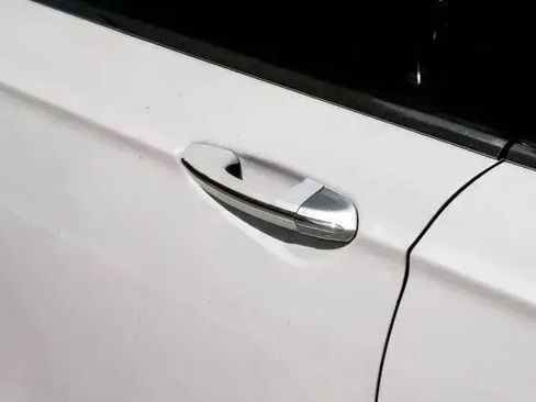 Used 2016 Ford Fusion SE w/ Equipment Group 502A FWD image 46