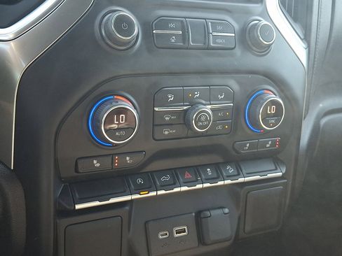 Certified 2022 Chevrolet Silverado 1500 LT image 15