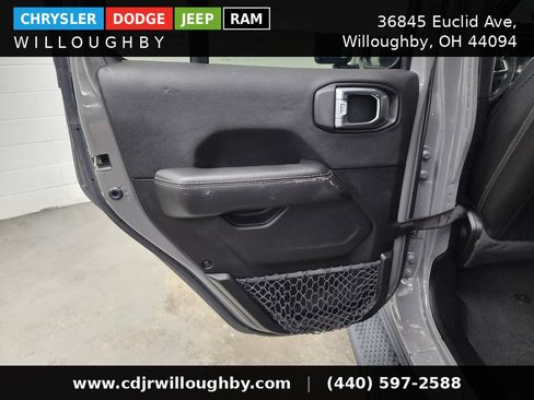 Used 2020 Jeep Wrangler Unlimited Sahara w/ Uconnect 4C Nav & Sound Group AWD/4WD image 24