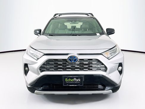 Used 2021 Toyota RAV4 XSE AWD/4WD image 2