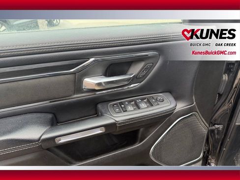 Used 2024 RAM 1500 Laramie image 8