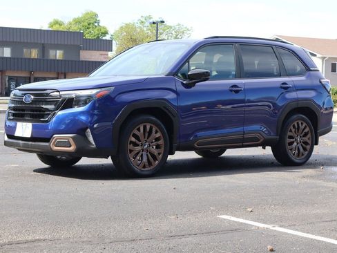 Used 2025 Subaru Forester Sport AWD/4WD image 11