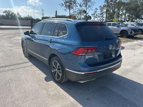 Used 2018 Volkswagen Tiguan SEL FWD image 3
