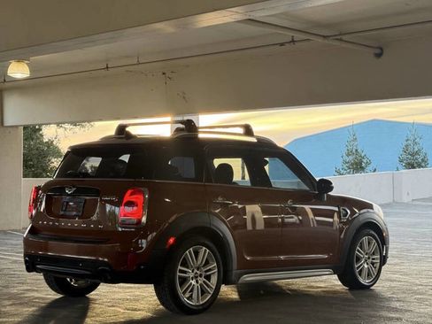 Used 2017 MINI Cooper Countryman S image 4