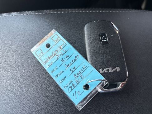 Used 2023 Kia Sorento SX AWD/4WD image 35