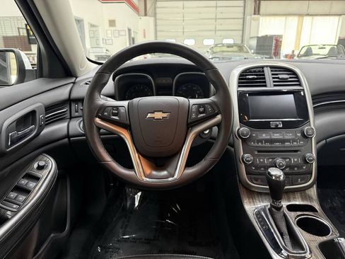 Used 2015 Chevrolet Malibu LTZ FWD image 21