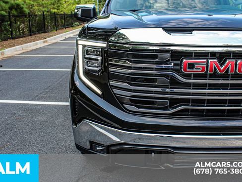 Used 2025 GMC Sierra 1500 SLT RWD image 11