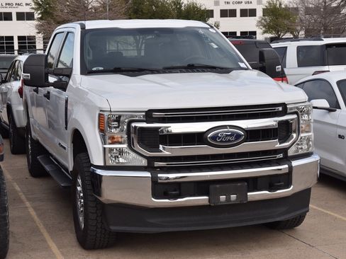 Used 2020 Ford F250 XLT w/ FX4 Off-Road Package image 4