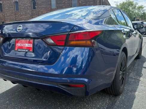 Used 2021 Nissan Altima 2.5 S w/ Driver Assist Package FWD image 9