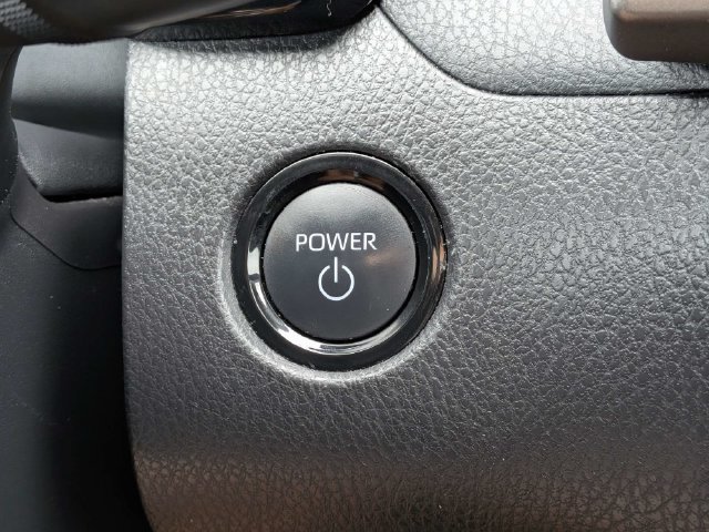 Used 2025 Toyota Camry SE FWD image 28