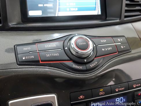 Used 2012 Nissan Quest SL w/ Bose Pkg image 23