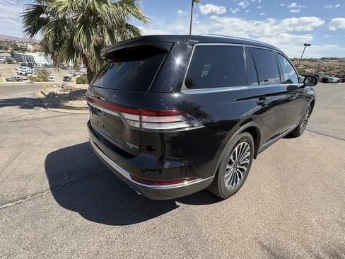 Used 2024 Lincoln Aviator Reserve AWD/4WD image 5