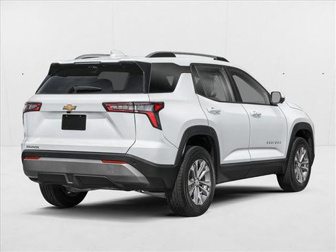 New 2027 Chevrolet Equinox LT FWD image 2