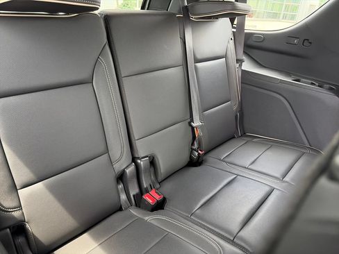 Used 2022 GMC Yukon SLT w/ SLT Luxury Package AWD/4WD image 35