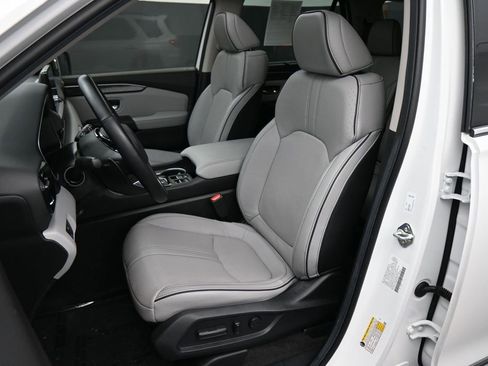 Used 2024 Honda Pilot Elite image 18