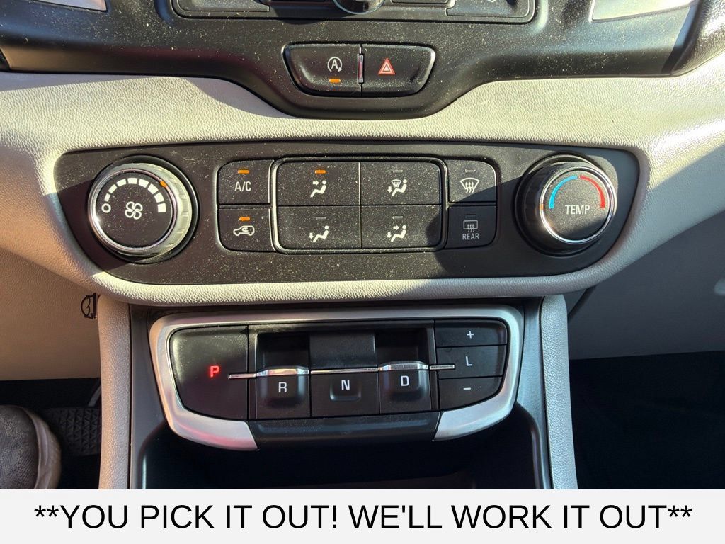 Used 2022 GMC Terrain SLE FWD image 13