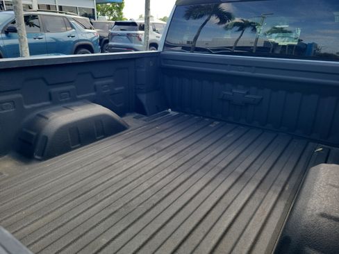 Used 2023 Chevrolet Silverado 1500 LT w/ Protection Package AWD/4WD image 7