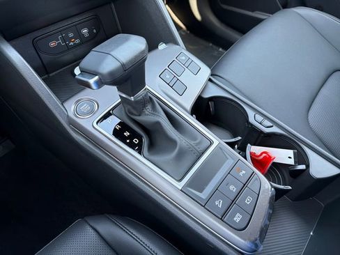 New 2026 Kia Sportage EX FWD image 15