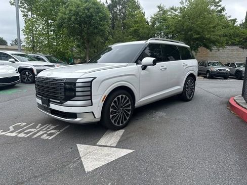 Used 2026 Hyundai Palisade Calligraphy AWD/4WD image 3
