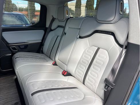 Used 2022 Rivian R1T Adventure AWD/4WD image 10