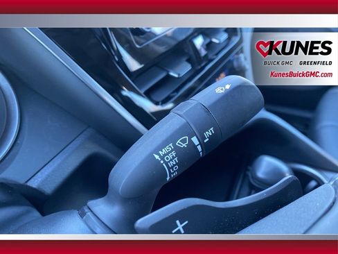 Used 2024 Toyota Camry SE image 20